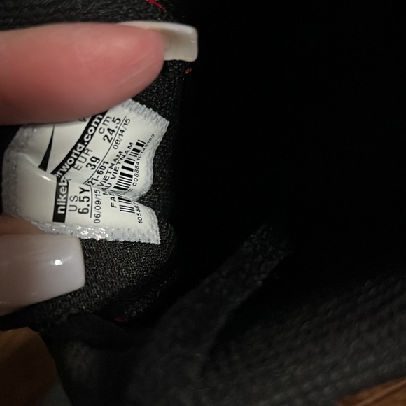 Nike Air Max Shoes✨ - Picture 2 of 3